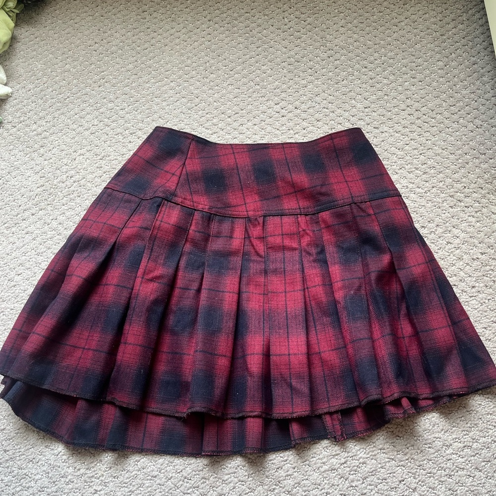 a line style red and black checkered a line skirt